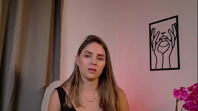 Snapshot of VictoriaNova_ chatting on February 14, 2026, 5:13 pm VictoriaNova online show from February 14, 2026, 5:13 pm