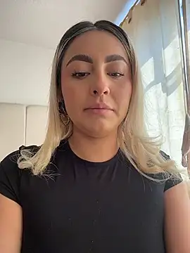 Elina Hills online show from March 4, 2026, 2:36 pm