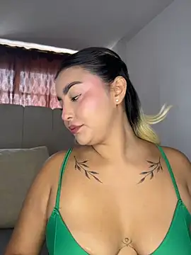 Elina Hills online show from June 25, 2026, 3:39 pm
