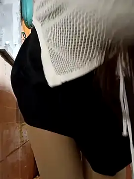 Snapshot of Drizzle-Rian chatting on December 14, 2025, 11:16 am Drizzle-Rian online show from December 14, 2025, 11:16 am