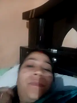 Snapshot of Sangita_g chatting on April 5, 2026, 4:02 pm Sangita g online show from April 5, 2026, 4:02 pm