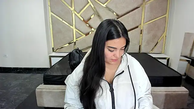 Snapshot of Frrreyaa chatting on November 10, 2025, 2:27 am Frrreyaa online show from November 10, 2025, 2:27 am