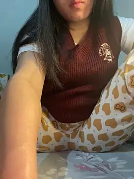 lylyyou online show from December 3, 2025, 11:36 pm