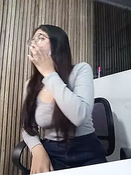 Valk submissive online show from March 9, 2026, 4:38 am