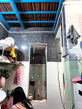 Okleotina9 online show from December 5, 2025, 4:11 am