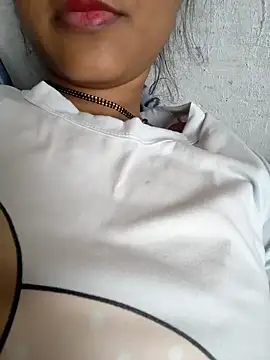 HOT SANVI 25 online show from November 1, 2025, 4:41 am