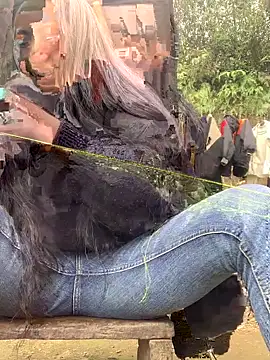 bi-bo123 online show from February 4, 2026, 6:41 am