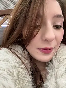 Snapshot of LilluKatten chatting on December 15, 2025, 9:26 am LilluKatten online show from December 15, 2025, 9:26 am