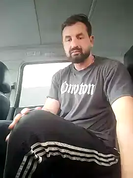 rooliv1 online show from November 25, 2025, 6:30 pm