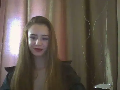 MyLittle Flame online show from April 18, 2026, 12:07 pm