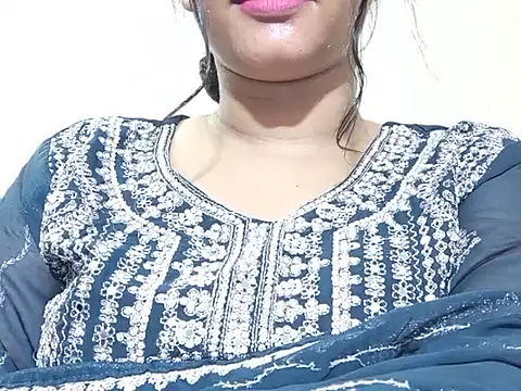 Snapshot of Nancy_queen001 chatting on November 4, 2025, 10:02 pm Nancy queen001 online show from November 4, 2025, 10:02 pm