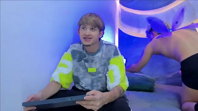 Snapshot of Hot_guys_sex3_ chatting on October 31, 2025, 4:47 pm Hot guys sex3 online show from October 31, 2025, 4:47 pm