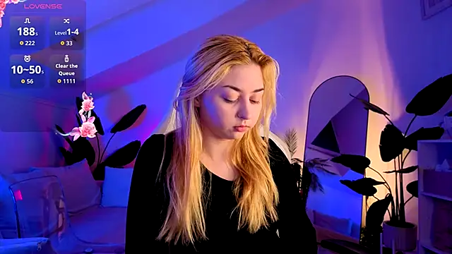 dreamyhannah online show from November 26, 2025, 6:41 pm