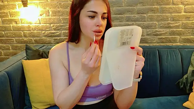 Snapshot of Di_Andra chatting on January 11, 2026, 9:33 pm Di Andra online show from January 11, 2026, 9:33 pm