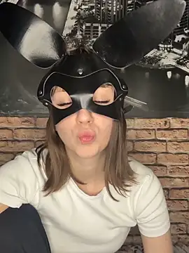 bunnyria1 online show from October 31, 2025, 1:52 pm