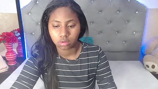 valentinavega18x online show from November 21, 2025, 6:01 am