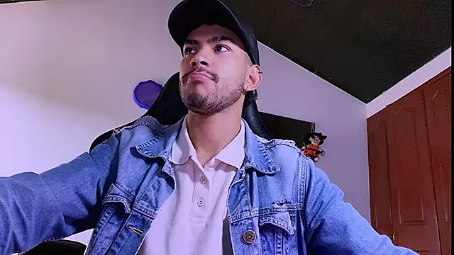 Snapshot of 3v1l chatting on January 9, 2026, 8:16 pm 3v1l online show from January 9, 2026, 8:16 pm