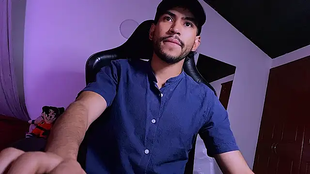 Snapshot of 3v1l chatting on March 3, 2026, 5:14 am 3v1l online show from March 3, 2026, 5:14 am