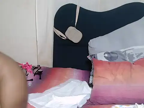 Snapshot of Squirt_bitchxxx chatting on December 15, 2025, 7:31 pm Squirt bitchxxx online show from December 15, 2025, 7:31 pm