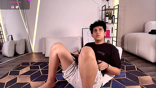 Snapshot of DamianVice chatting on November 13, 2025, 5:39 pm DamianVice online show from November 13, 2025, 5:39 pm