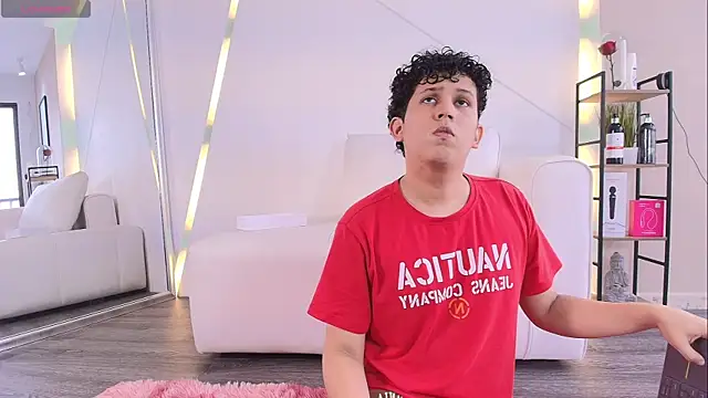 Snapshot of DamianVice chatting on November 9, 2025, 2:10 pm DamianVice online show from November 9, 2025, 2:10 pm