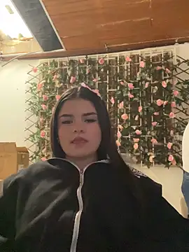 Snapshot of Camila_Duarte_ chatting on November 6, 2025, 8:24 pm Camila Duarte online show from November 6, 2025, 8:24 pm