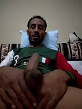 walide100000 online show from April 1, 2026, 1:41 pm