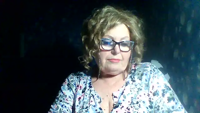 Snapshot of Milaniya606 chatting on November 17, 2025, 2:32 pm Milaniya606 online show from November 17, 2025, 2:32 pm