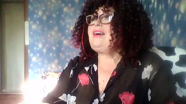 Snapshot of Milaniya606 chatting on November 14, 2025, 11:14 am Milaniya606 online show from November 14, 2025, 11:14 am