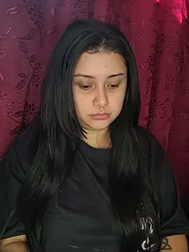 CurvyNoir online show from December 16, 2025, 4:22 pm