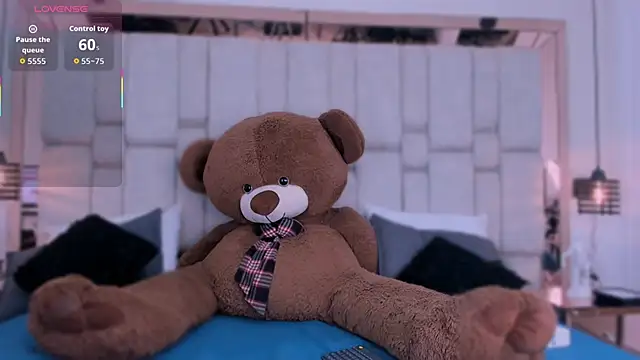 MylittleEmily  online show from December 5, 2025, 4:33 am