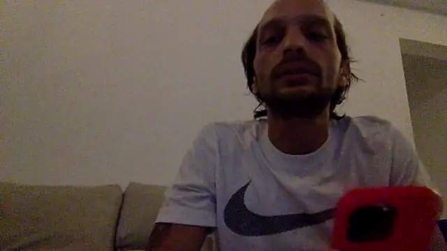 Snapshot of Zaskeee chatting on October 31, 2025, 8:16 pm Zaskeee online show from October 31, 2025, 8:16 pm