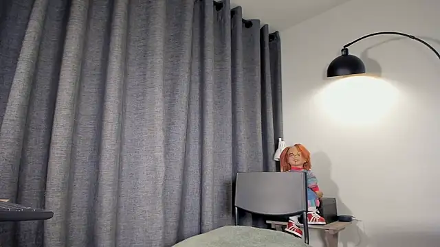 Snapshot of lianewhite chatting on November 14, 2025, 12:47 am lianewhite online show from November 14, 2025, 12:47 am