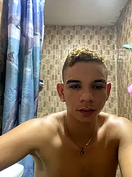 Snapshot of Dylams_maja chatting on November 1, 2025, 5:40 pm Dylams maja online show from November 1, 2025, 5:40 pm