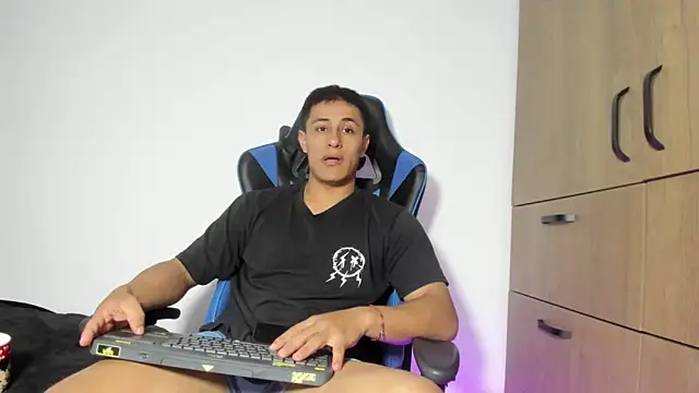 dorman boy online show from January 7, 2026, 3:55 am