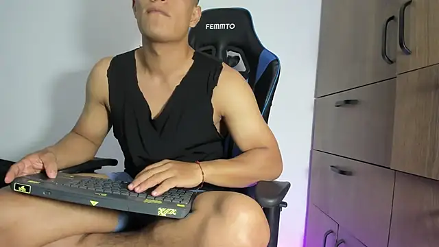 dorman boy online show from February 3, 2026, 2:53 am