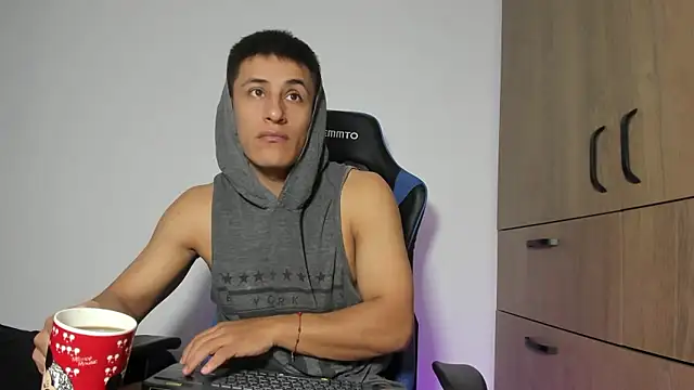 dorman boy online show from January 6, 2026, 3:21 am