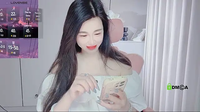 YunShan-33 online show from April 18, 2026, 2:25 am