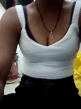 vijaylaxmi69 online show from November 16, 2025, 5:39 pm