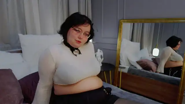 JennyBloom online show from December 22, 2025, 8:58 am