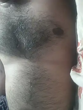 bearslove143 online show from April 10, 2026, 6:37 pm