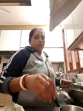 Snapshot of Hot-Sana2 chatting on November 23, 2025, 6:34 am Hot-Sana2 online show from November 23, 2025, 6:34 am