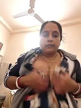 Snapshot of Hot-Sana2 chatting on November 16, 2025, 5:17 pm Hot-Sana2 online show from November 16, 2025, 5:17 pm