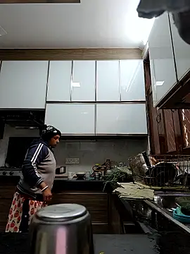 Hot-Sana2 online show from January 8, 2026, 6:30 am