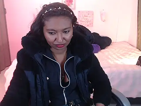 Snapshot of Samanta_777 chatting on April 15, 2026, 4:40 am Samanta 777 online show from April 15, 2026, 4:40 am