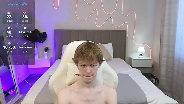 Fakeangel87 online show from November 16, 2025, 7:24 am