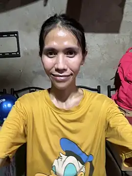 bellaUtops online show from April 20, 2026, 10:44 pm