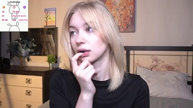 Snapshot of ShanelTunon chatting on November 21, 2025, 7:13 pm ShanelTunon online show from November 21, 2025, 7:13 pm