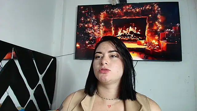 Snapshot of Romina_foxxx_ chatting on December 5, 2025, 8:06 pm Romina foxxx online show from December 5, 2025, 8:06 pm