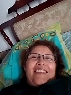 Cessi50 online show from April 17, 2026, 7:49 pm